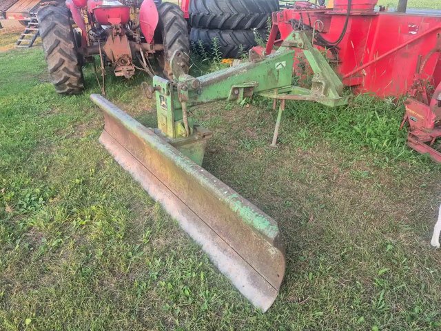 John Deere 115 Lame