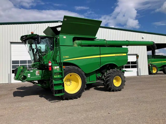 2018 John Deere S780 Batteuse