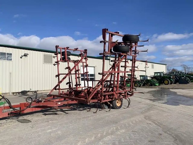 1979 Wil-Rich 11-32 Cultivateur