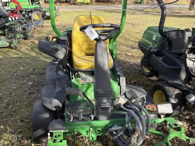 2019 John Deere 2500B tondeuse de terrain de golf