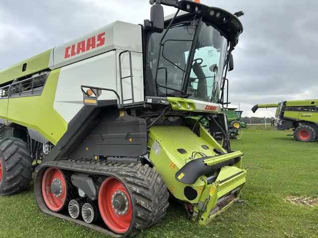 2022 CLAAS LEXION 8700TT Batteuse