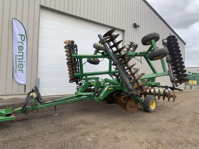 2008 John Deere 637 Disque