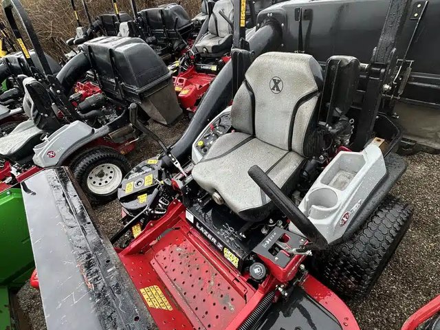 2023 Exmark LZX801KA606 Tondeuse à rayon de braquage zéro