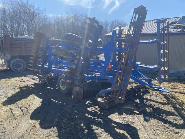 2016 Landoll 7431 Labour vertical