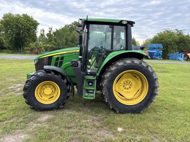 2022 John Deere 6120M Tracteur