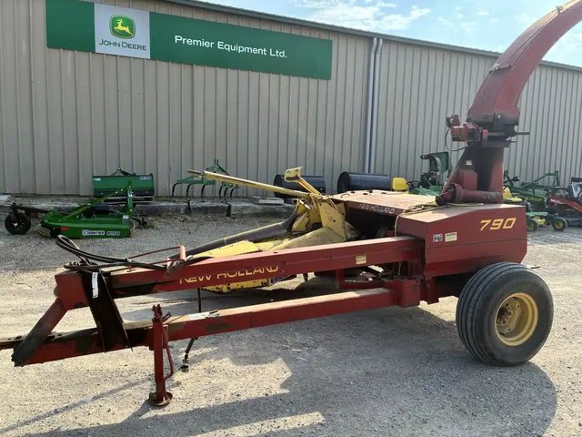 1988 New Holland 790 Fourragère