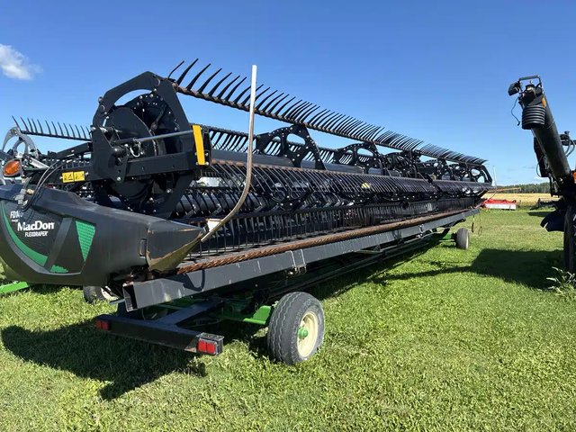 2020 MacDon FD140