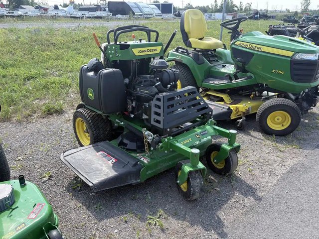 2026 John Deere Z810E Tondeuse à rayon de braquage zéro
