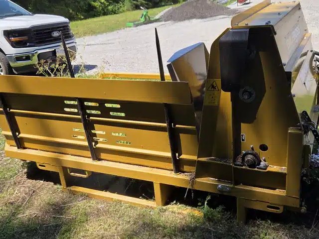 2023 Tubeline Manufacturing BALE BOSS 1 3720 Processeur de Balle
