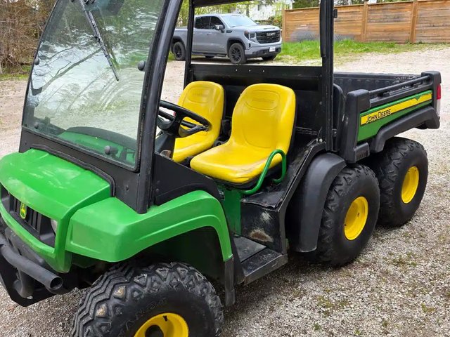 2019 John Deere TH 6X4 Véhicule tout-terrain