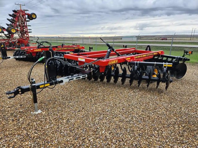 2023 Versatile SD550 Disque