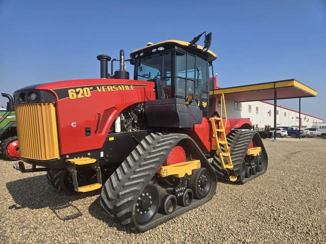 2023 Versatile 620DT Tracteur