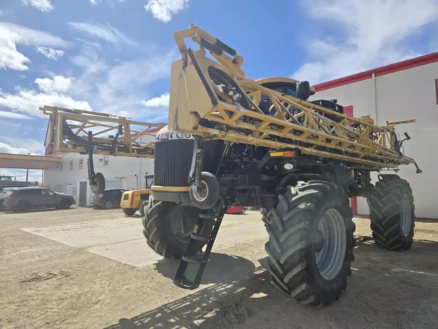 2015 RoGator RG1300B Arroseur - Automoteur
