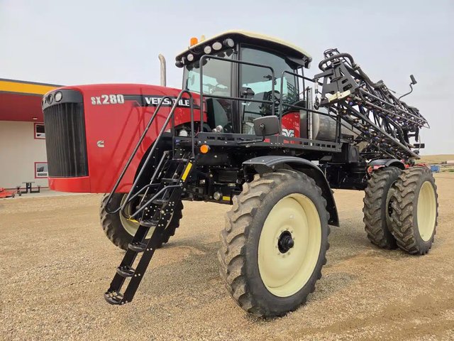 2015 Versatile SX280 Arroseur - Automoteur