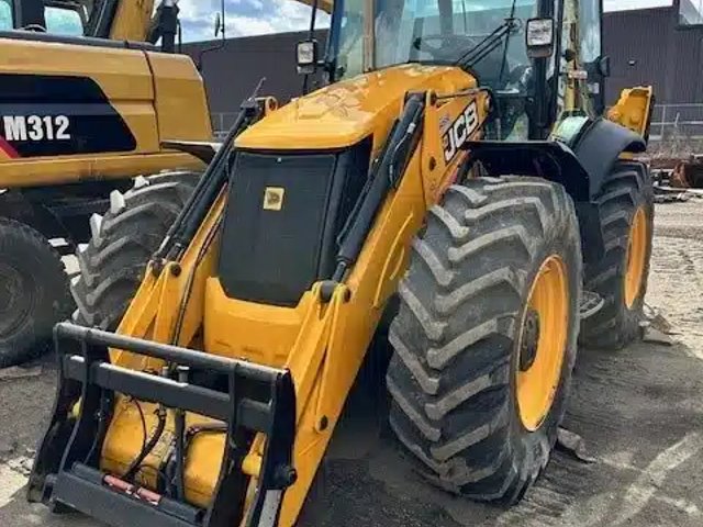 2019 JCB 4CX14 Rétrocaveuse