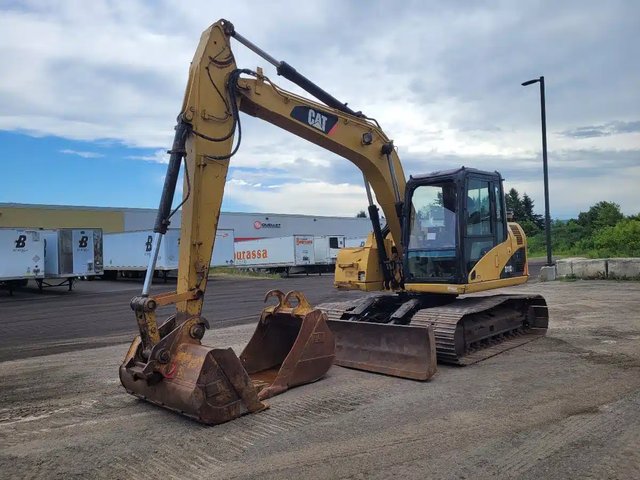 2007 Caterpillar 311C Excavatrice