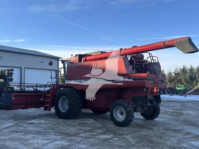 2005 Case IH 2166 Batteuse