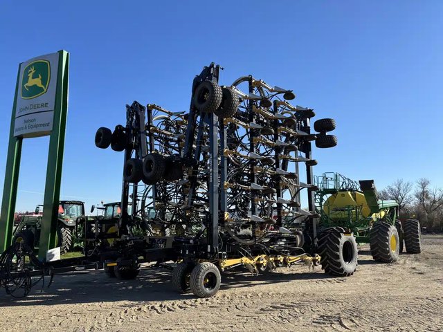 2024 SeedMaster CT 80-12 W/JD C850 Semoir à air