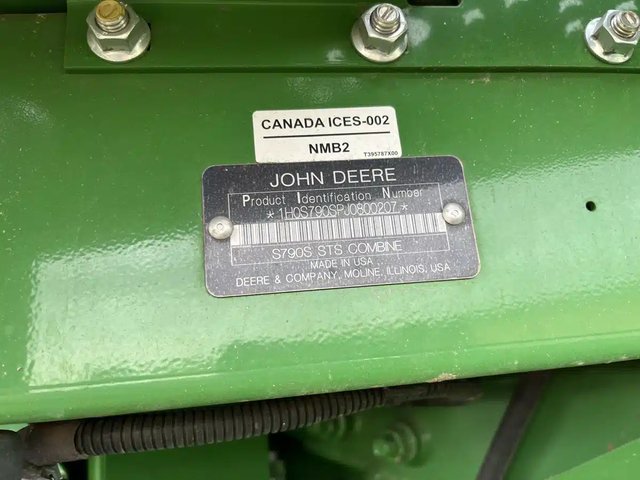 2018 John Deere S790 Batteuse