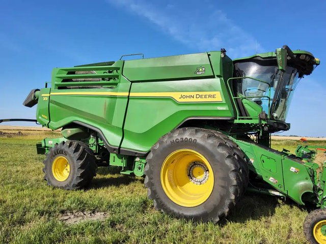 2022 John Deere X9 1000 Batteuse
