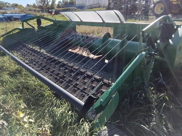 2012 John Deere 615P Nez - Ramasseur