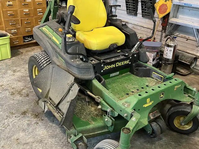 2016 John Deere Z930R Tondeuse à rayon de braquage zéro