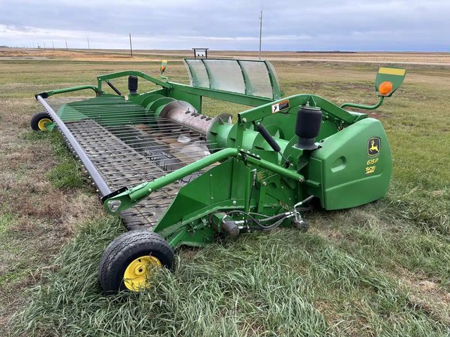 2012 John Deere 615P Nez - Ramasseur