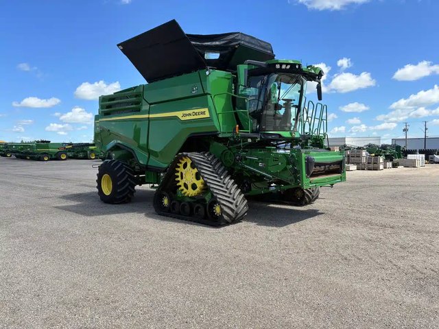 2022 John Deere X9 1000 Batteuse