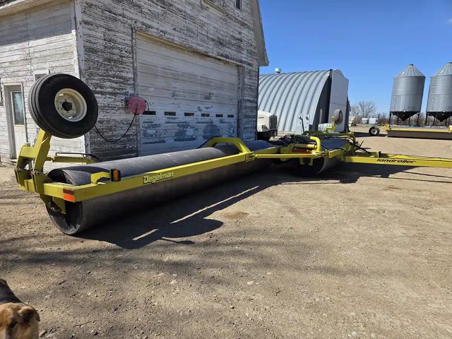 2017 Degelman LR7651 Rouleau à Terre
