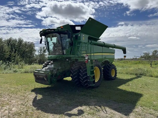 2018 John Deere S780 Batteuse