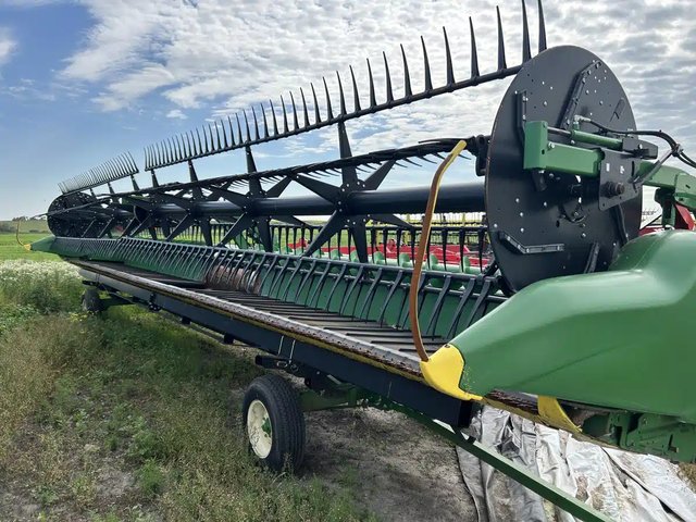 2018 John Deere 640FD Nez - Toile/Tapis