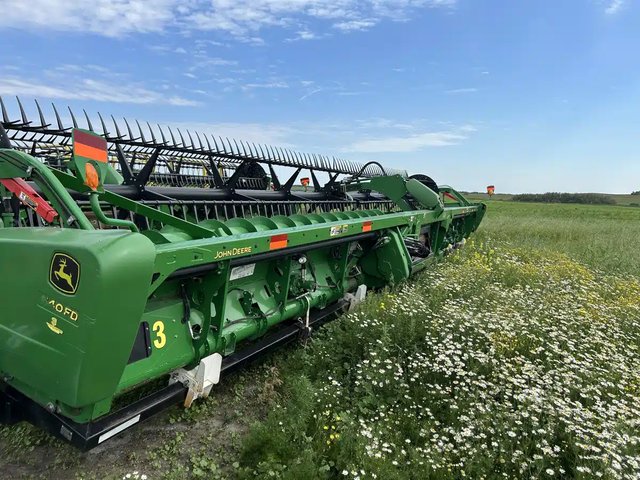 2018 John Deere 640FD Nez - Toile/Tapis