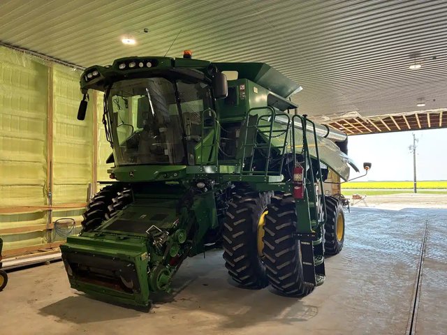2019 John Deere S770 Batteuse