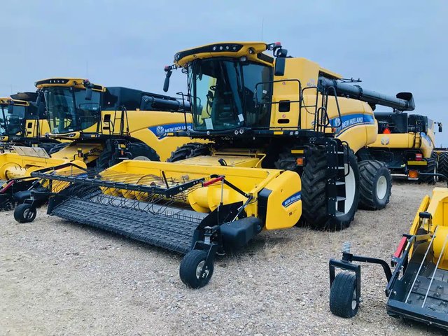 2021 New Holland CR9.90Z Batteuse