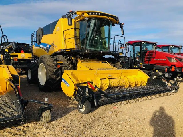 2021 New Holland CR9.90Z Batteuse