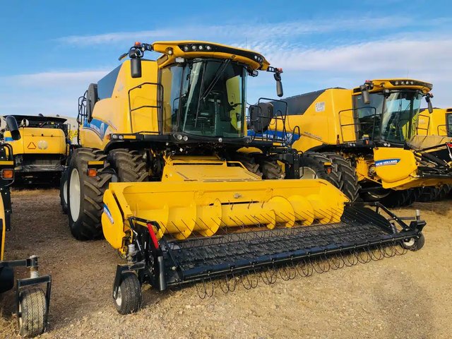 2021 New Holland CR9.90Z Batteuse