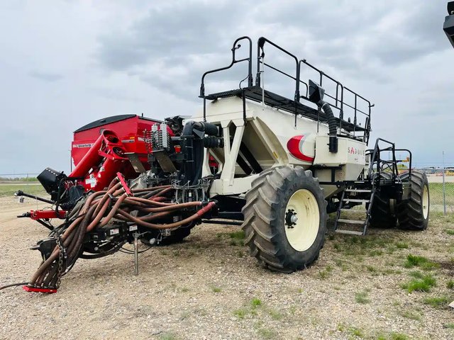 2018 Bourgault 7700 Remorque pneumatique