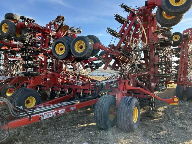2013 Bourgault 3320-SIZE-UNSPECIFIED Semoir à air