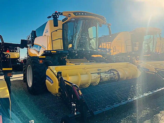 2022 New Holland CR9.90Z Batteuse