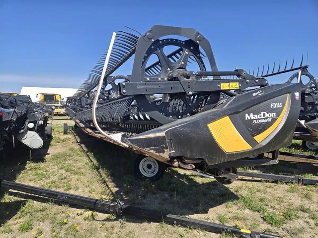 2019 MacDon FD145