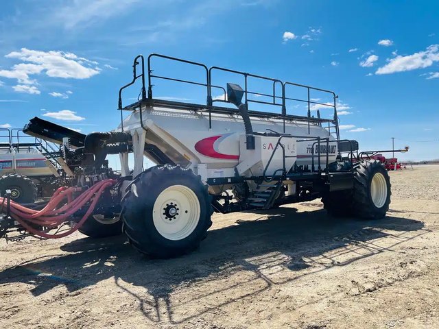 2017 Bourgault 7700 Remorque pneumatique