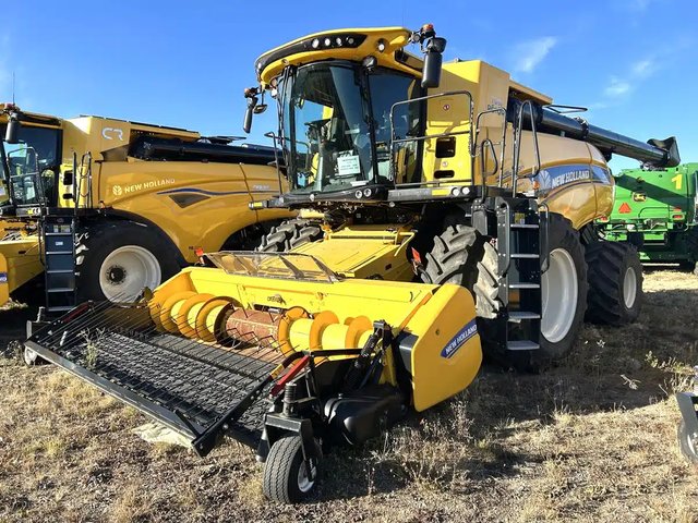 2022 New Holland CR8.90Z Batteuse