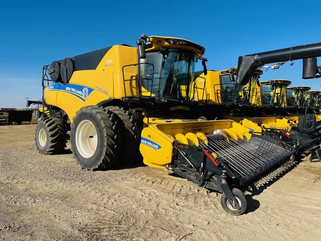 2019 New Holland CR10.90Z Batteuse