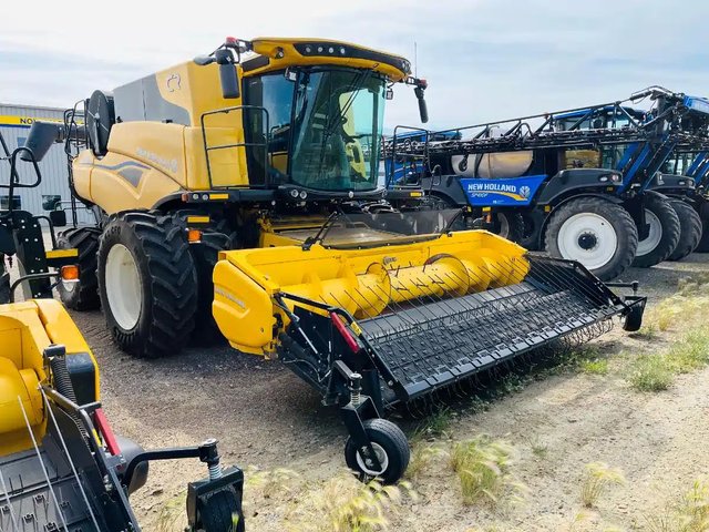 2024 New Holland CR9.90 Batteuse