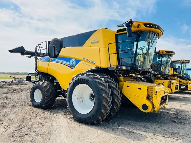 2023 New Holland CR9.90 Batteuse