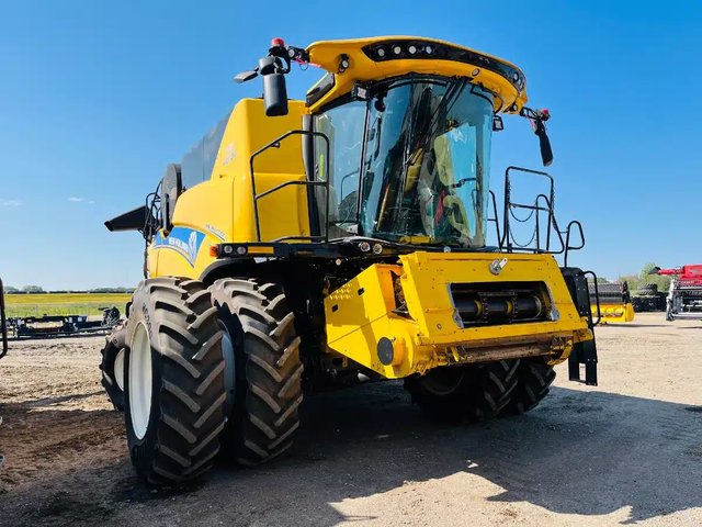2023 New Holland CR9.90 Batteuse