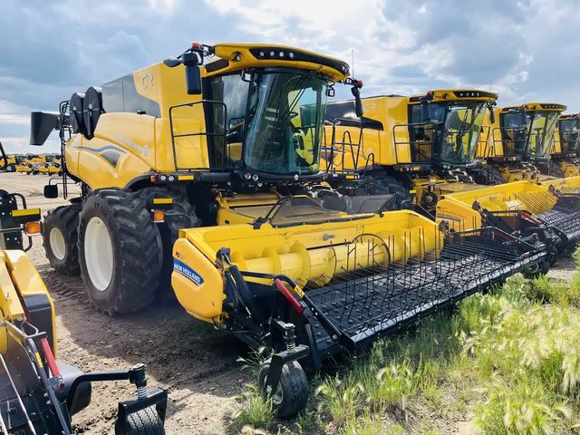 2024 New Holland CR10.90 Batteuse