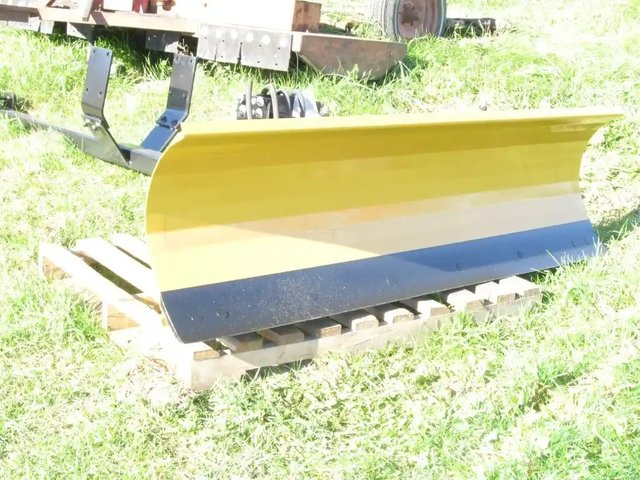 HLA Attachments 1000 Gratte à neige