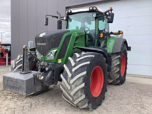 2022 Fendt 824 VARIO Tracteur