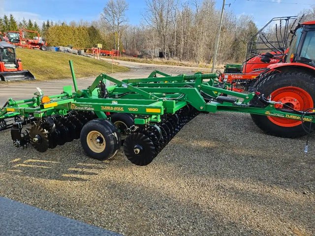 2023 Great Plains 1500TM Labour vertical